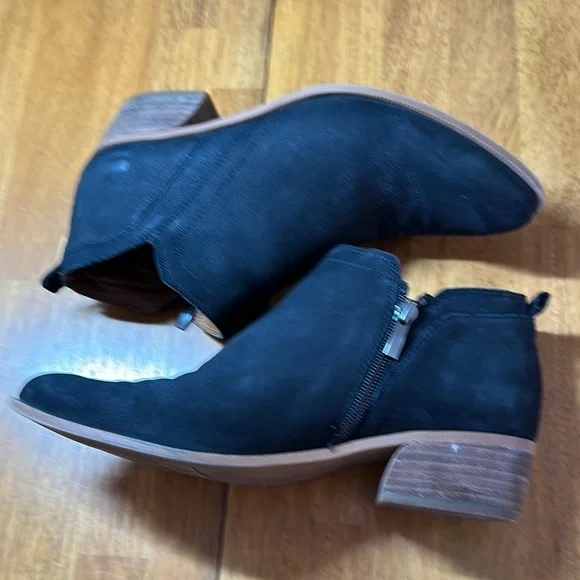 Franco Sarto Black Ankle Boots - Picture 4 of 5